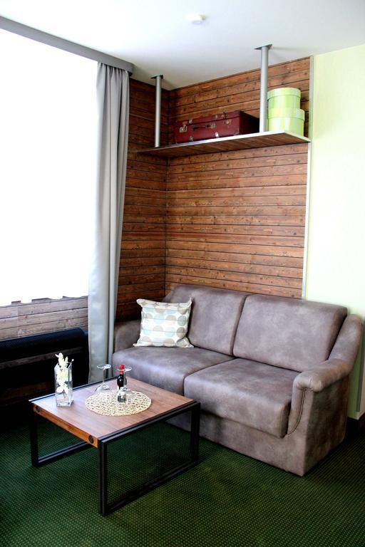 Spielzeughotel Sonneberg Ruang foto