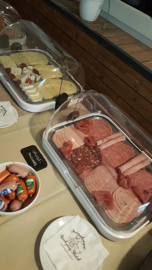 Spielzeughotel Sonneberg Bagian luar foto